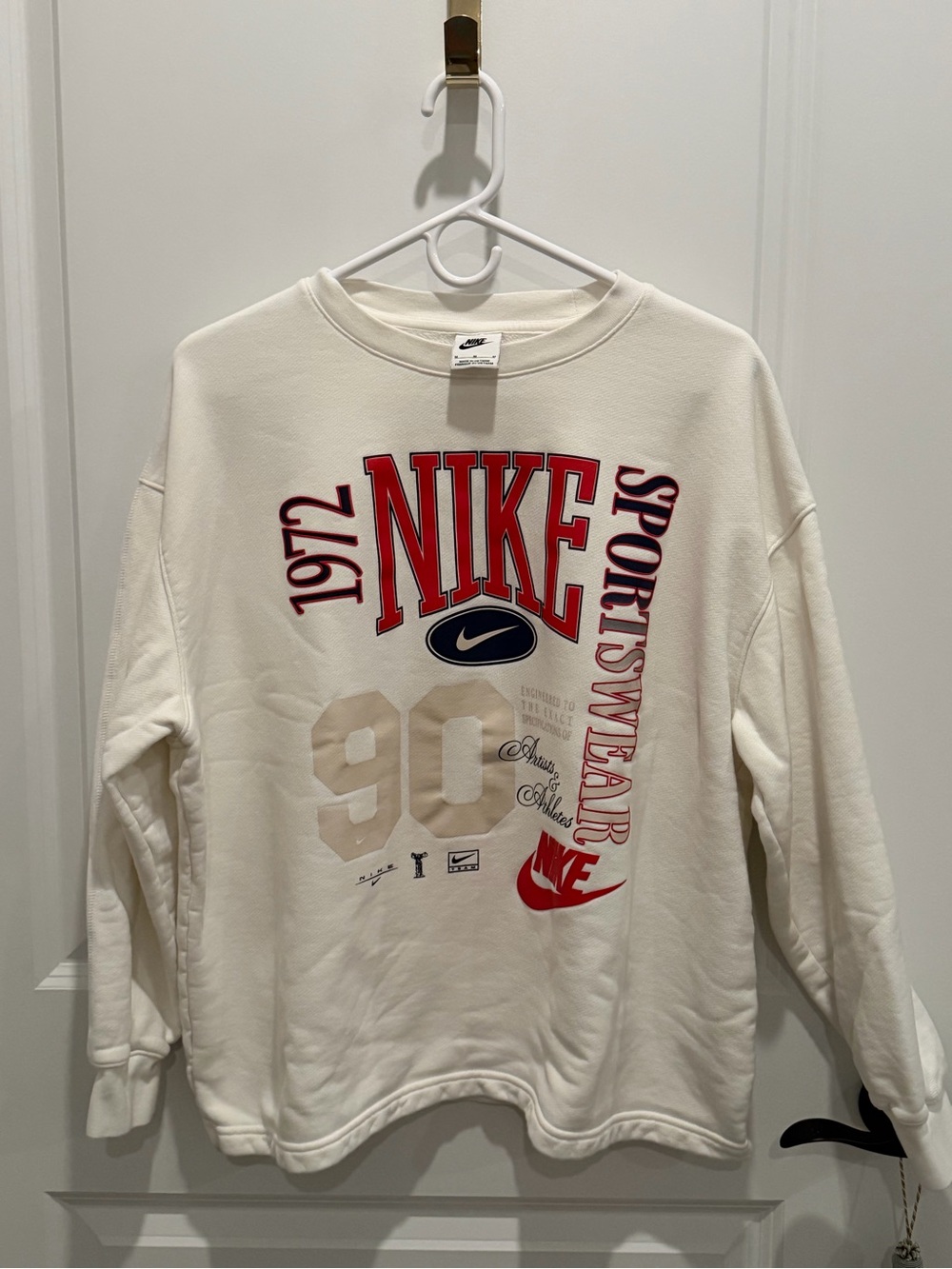Nike • Women’s Graphic Sportswear Crewneck